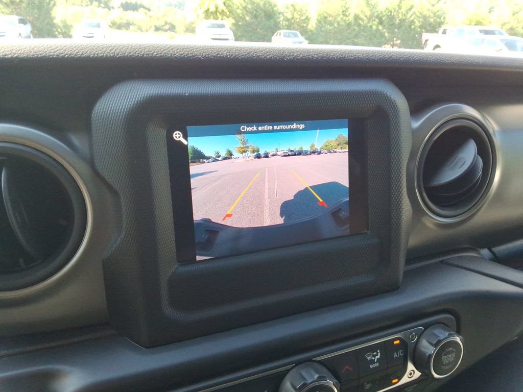 Used 2022 Jeep Gladiator Sport AWD/4WD image 31