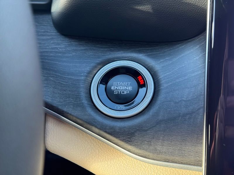 New 2025 Jeep Grand Cherokee Limited w/ Black Appearance Package image 27