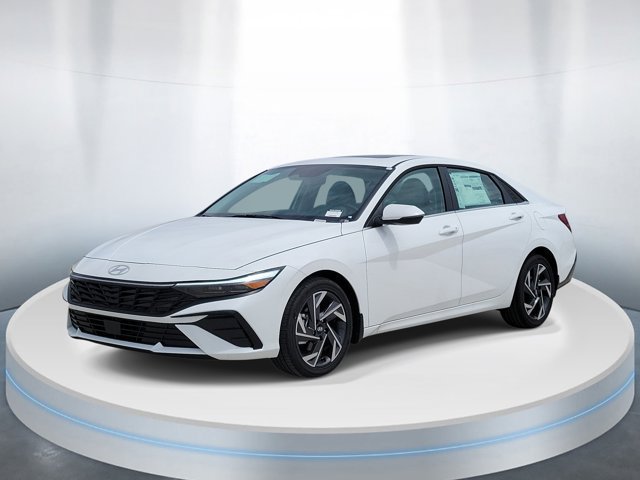 New 2026 Hyundai Elantra Limited FWD image 2