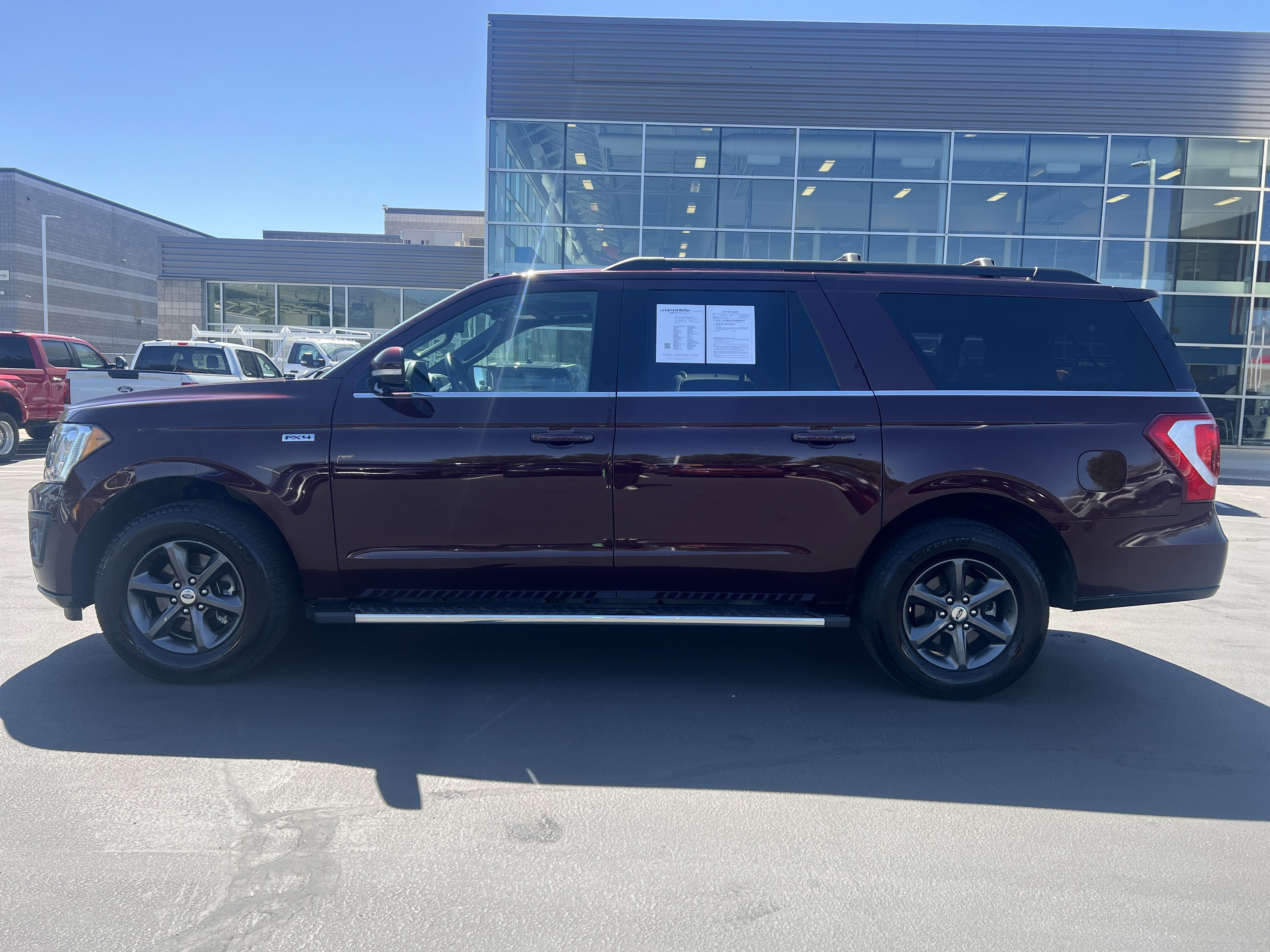 Used 2021 Ford Expedition Max XLT AWD/4WD image 2