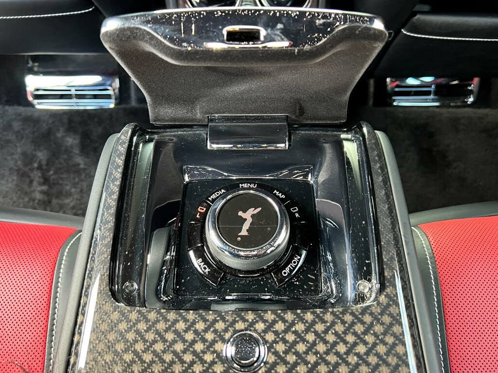 Used 2022 Rolls-Royce Cullinan Black Badge AWD/4WD image 57