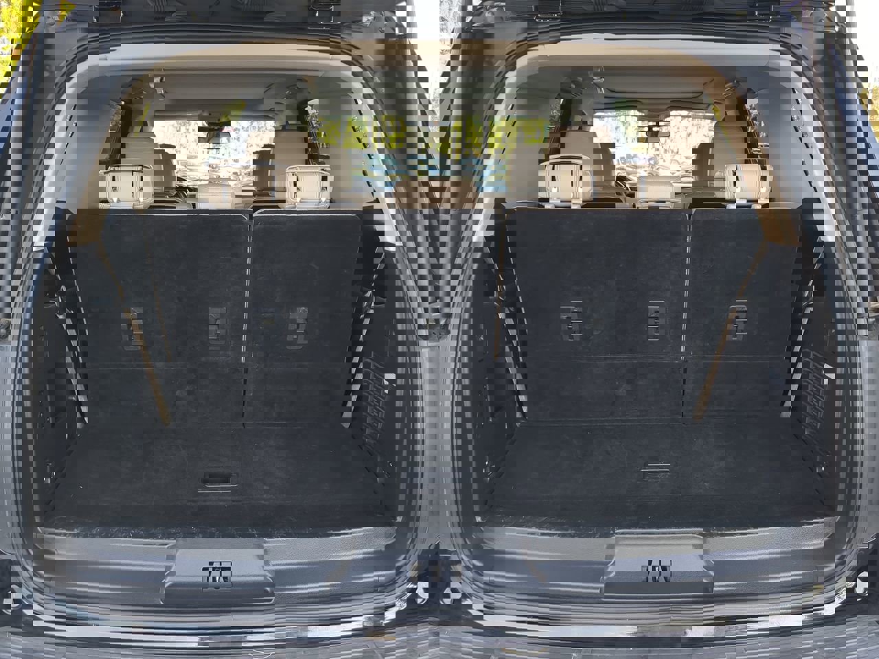 Used 2024 Ford Expedition Limited image 13