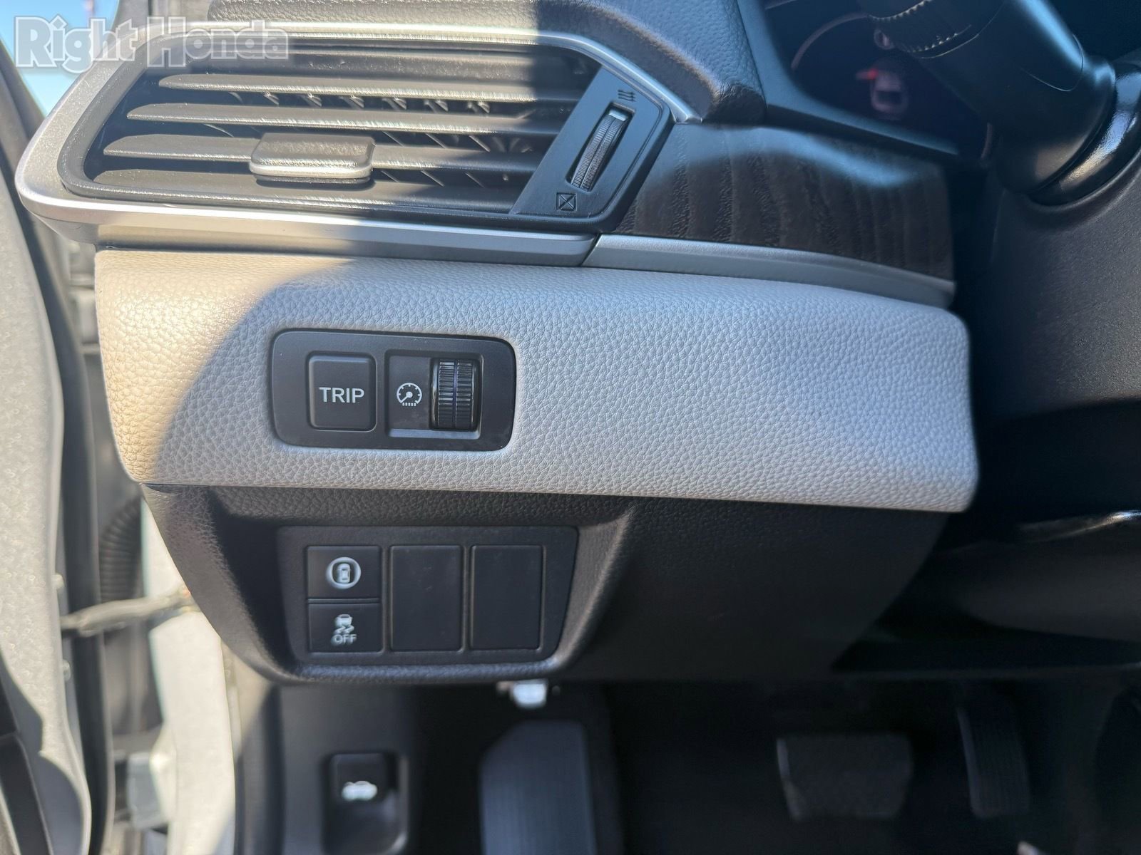 Used 2019 Honda Accord EX image 14