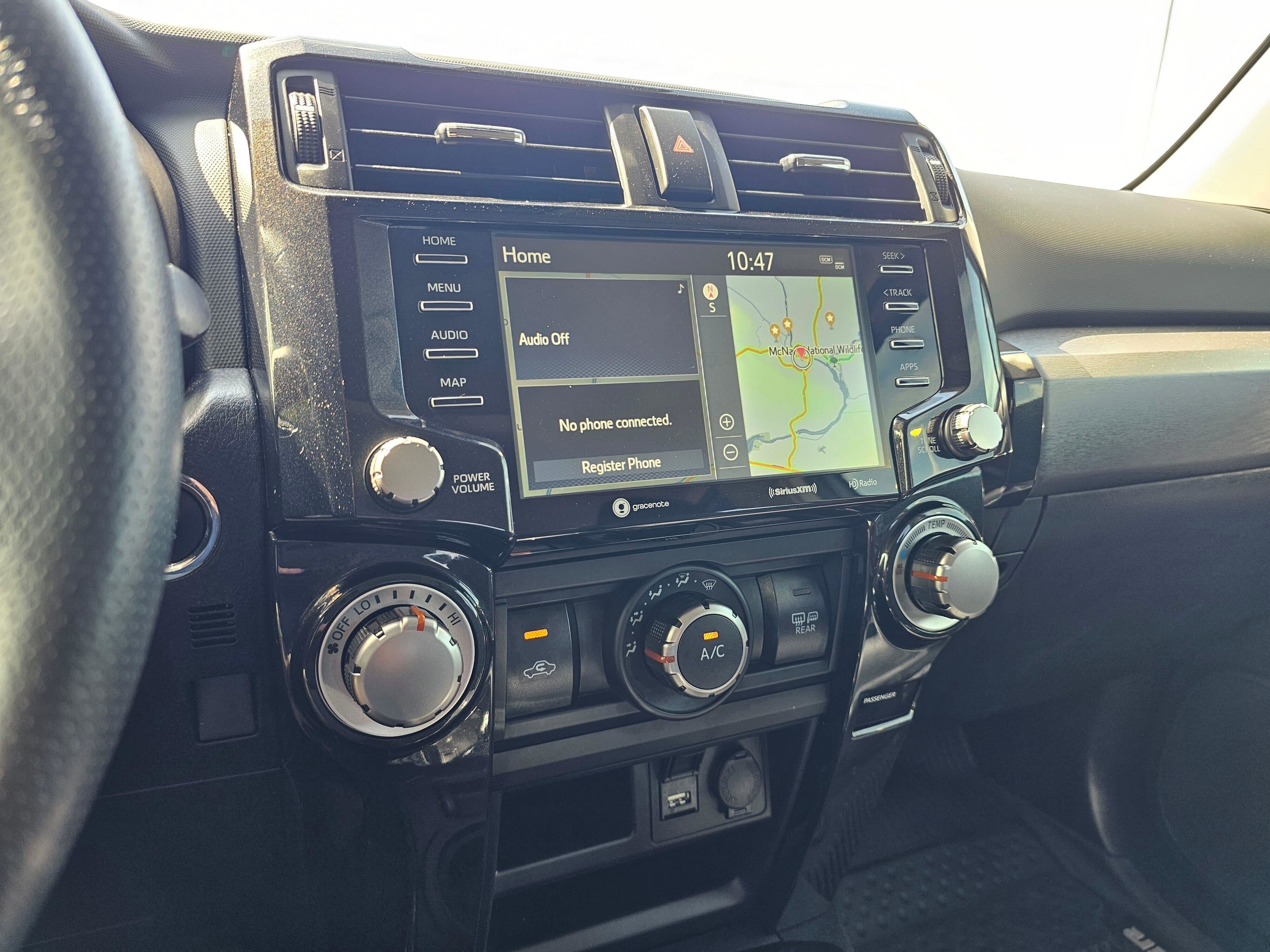 Used 2020 Toyota 4Runner Venture w/ Moonroof Package AWD/4WD image 25