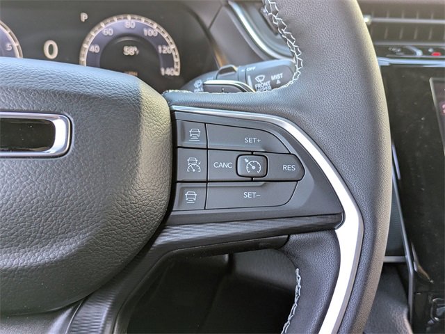 New 2025 Jeep Grand Cherokee Altitude image 27