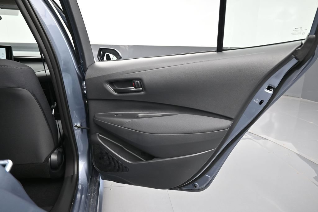 Used 2026 Toyota Corolla LE w/ LE Premium Package FWD image 28