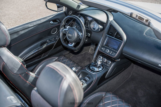 Used 2015 Audi R8 V8 w/ Full Leather Package image 55
