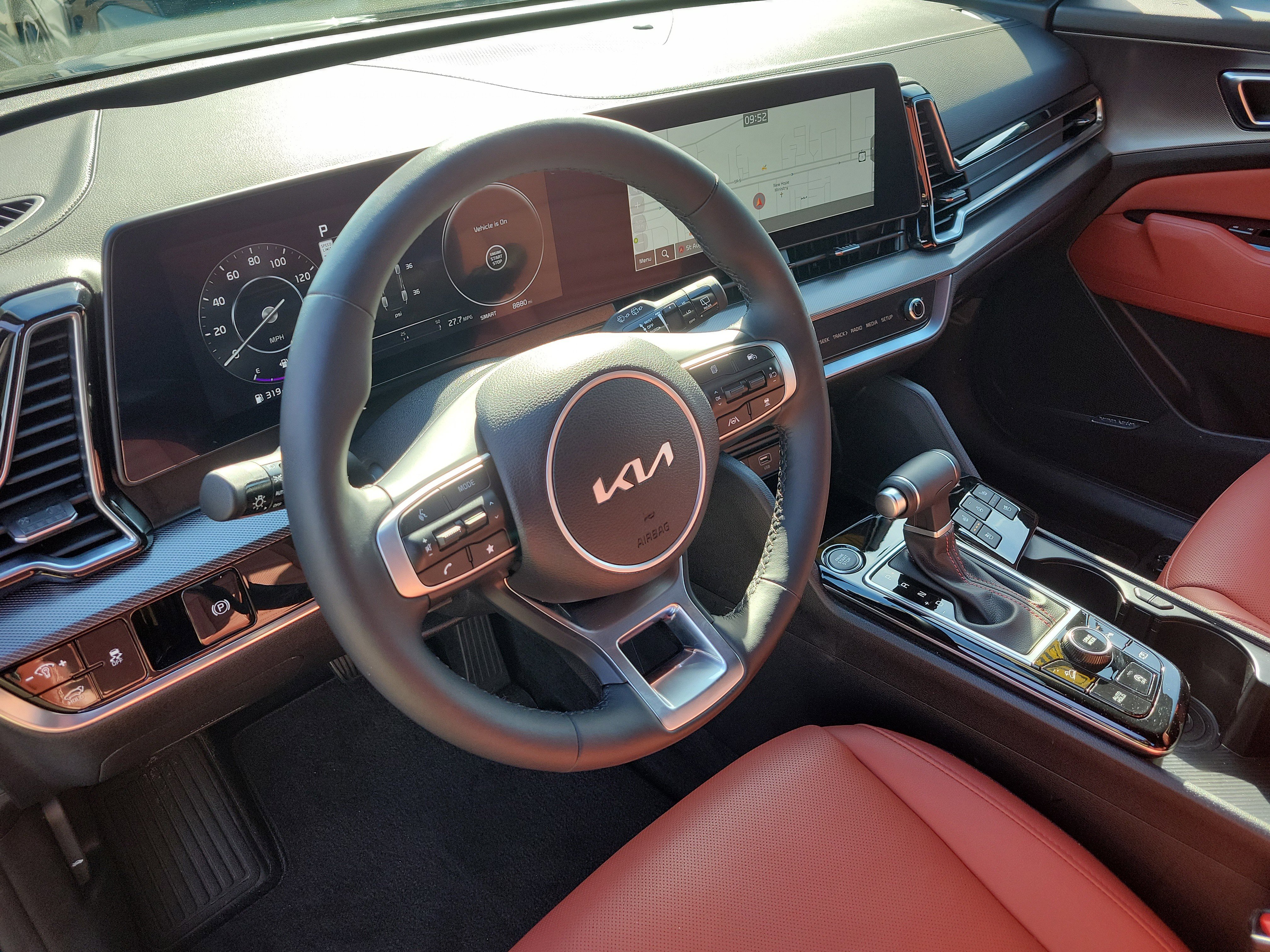 Certified 2025 Kia Sportage SX image 24