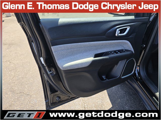 Certified 2024 Jeep Compass Latitude AWD/4WD image 22