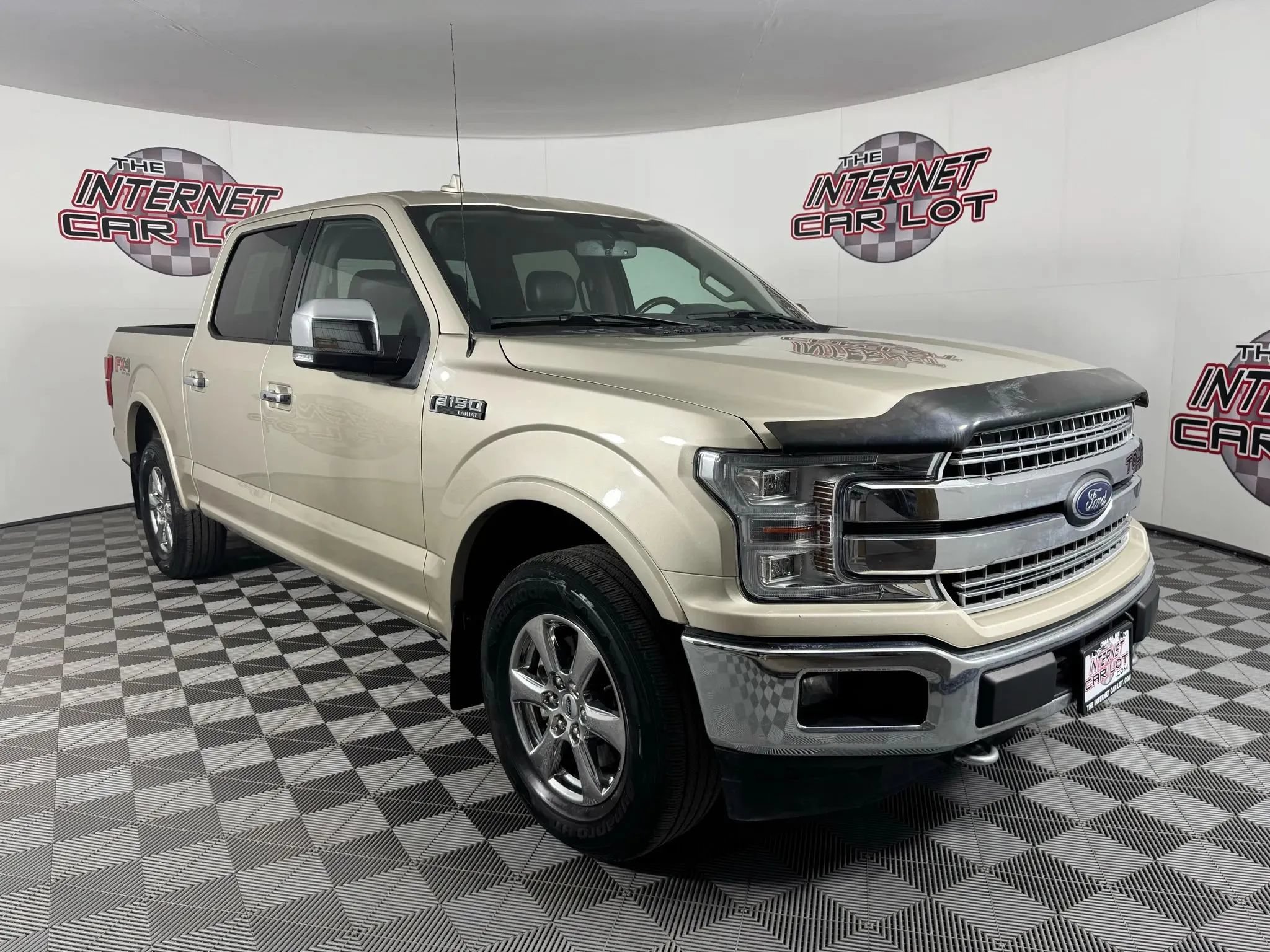 Used 2018 Ford F150 Lariat w/ Equipment Group 502A Luxury AWD/4WD image 9