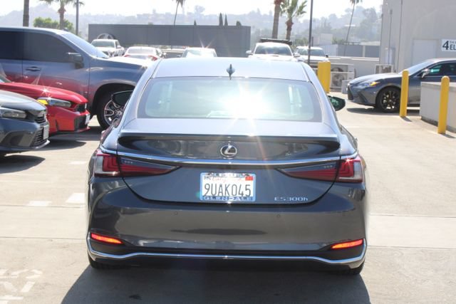 Certified 2025 Lexus ES 300h w/ Accessory Package (Z2) FWD image 20