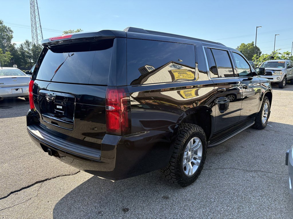 Used 2020 Chevrolet Suburban 4WD w/ Max Trailering Package image 3