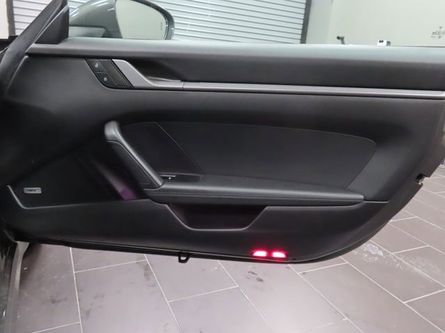 Used 2022 Porsche 911 Carrera image 11