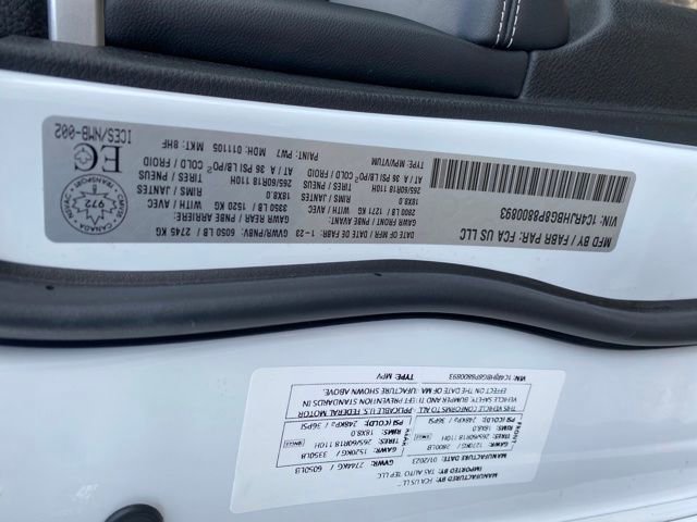 Used 2023 Jeep Grand Cherokee Limited AWD/4WD image 26