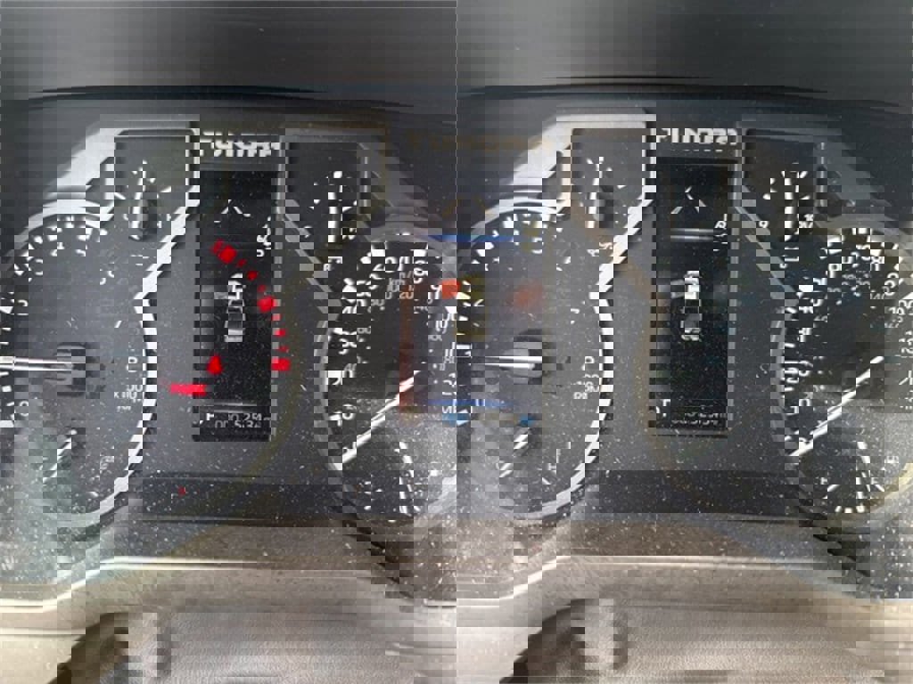 Used 2023 Toyota Tundra Limited image 12