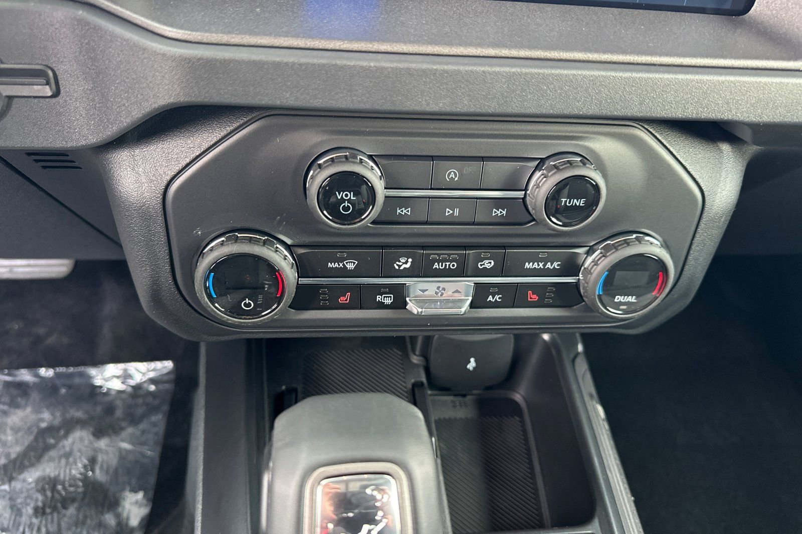 New 2025 Ford Bronco Big Bend image 24