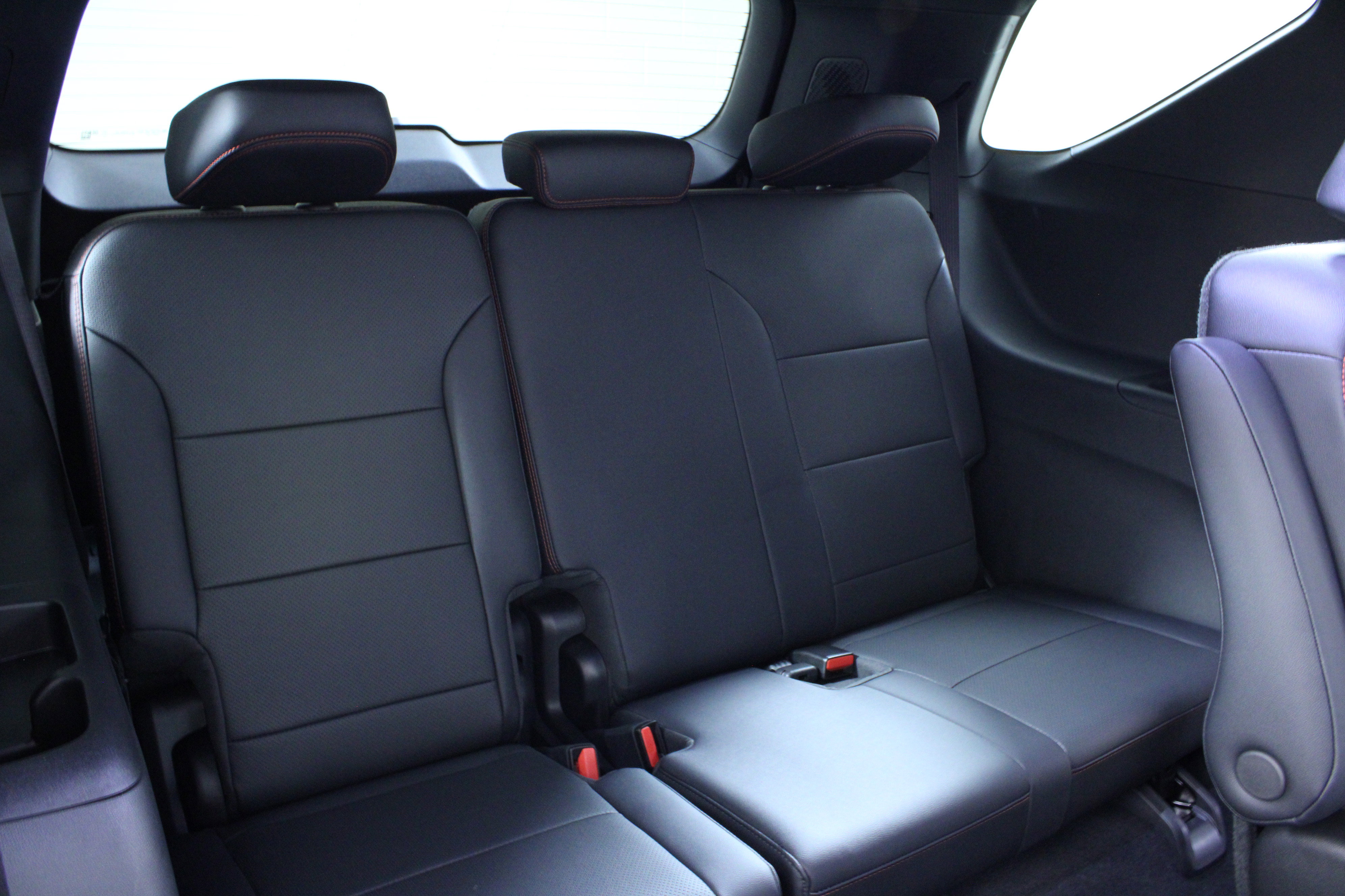 Used 2025 Chevrolet Traverse RS w/ LPO, Floor Liner Package image 17