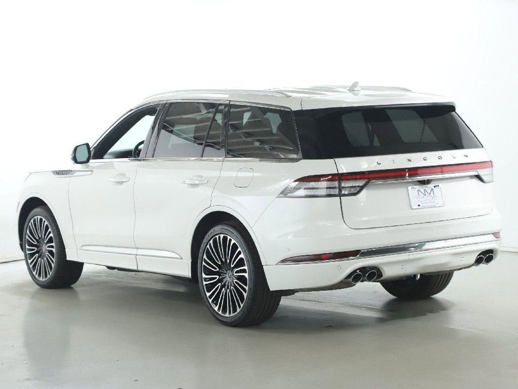 Certified 2023 Lincoln Aviator Black Label w/ Class IV Trailer Tow Package AWD/4WD image 41