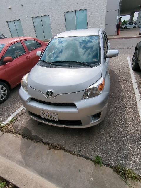 Used 2010 Scion xD image 2
