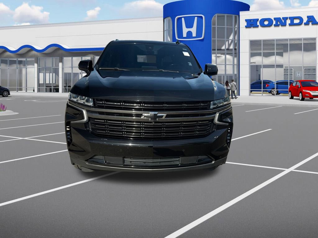 Used 2021 Chevrolet Tahoe RST w/ Luxury Package RWD image 2