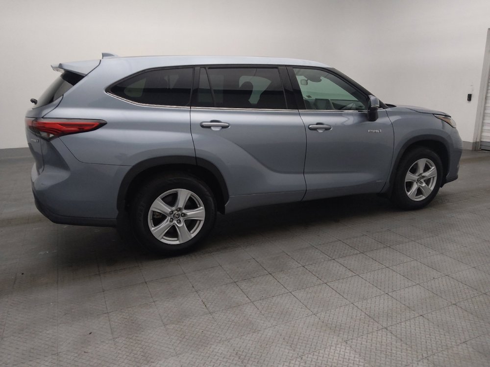 Used 2020 Toyota Highlander LE image 10