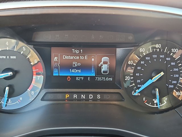 Used 2015 Ford Fusion SE FWD image 11