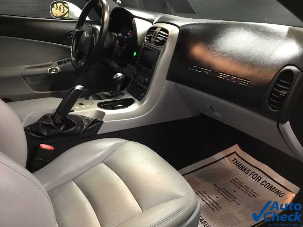 Used 2005 Chevrolet Corvette Convertible w/ Preferred Equipment Group image 35