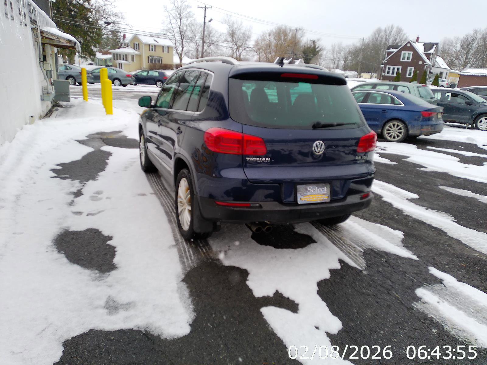 Used 2014 Volkswagen Tiguan SE image 3