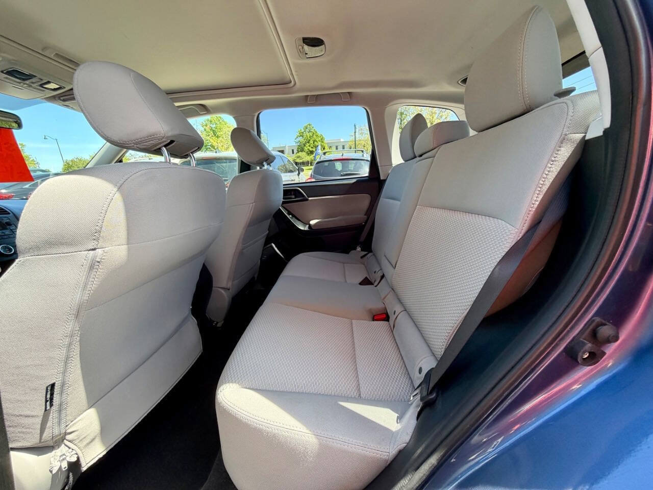 Used 2014 Subaru Forester 2.5i Premium w/ All-Weather Package AWD/4WD image 20