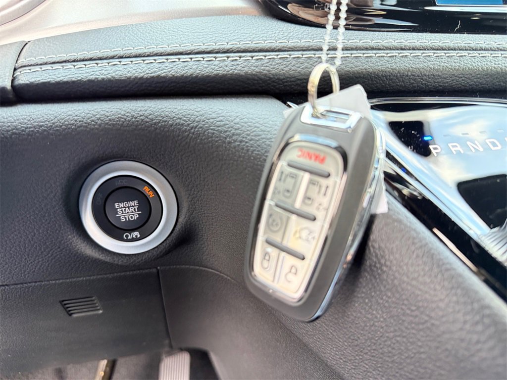 New 2026 Chrysler Pacifica Select image 31