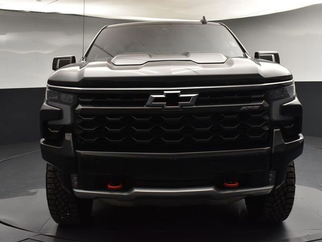 Used 2025 Chevrolet Silverado 1500 ZR2 w/ Technology Package image 3