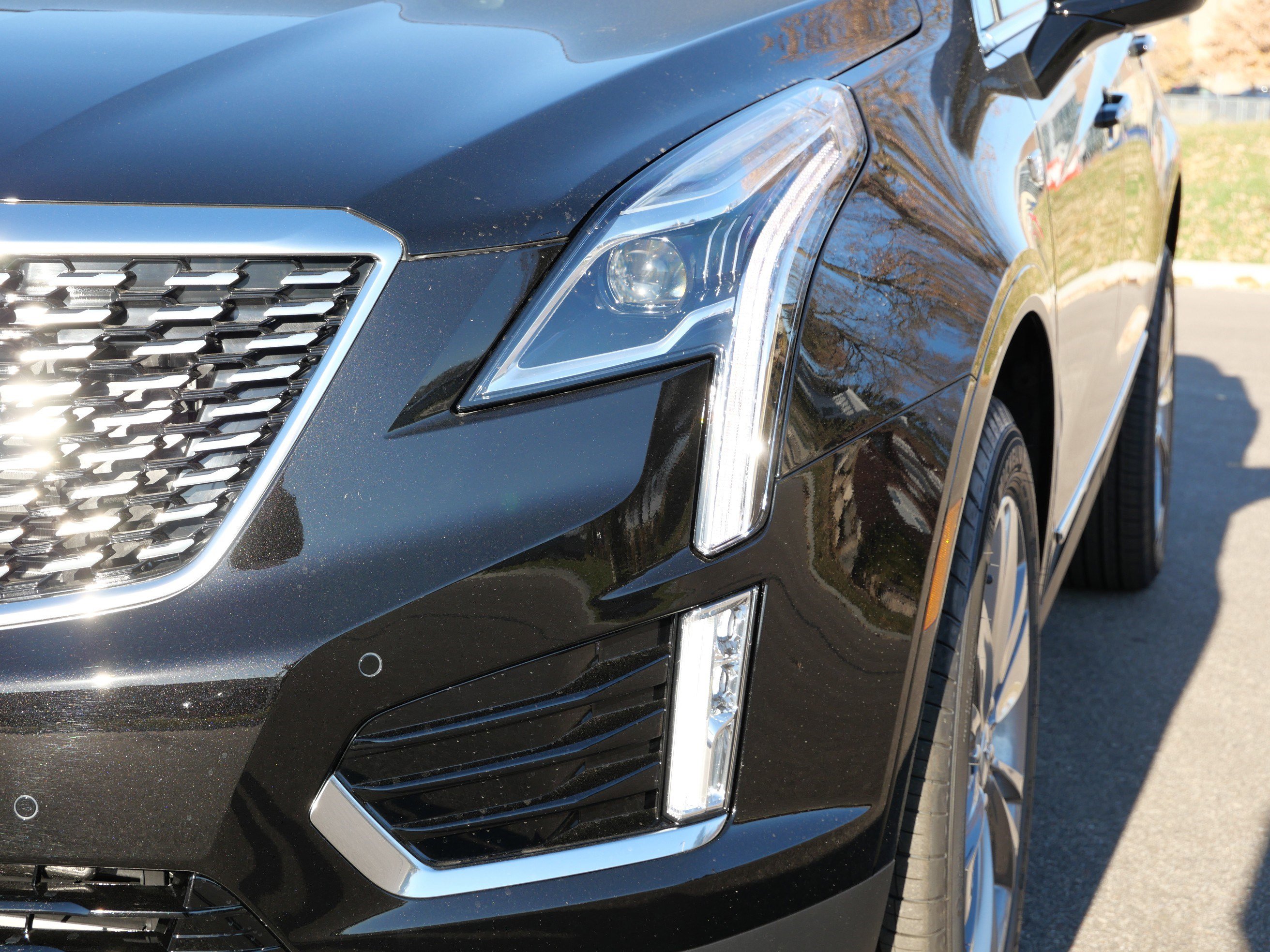 Used 2025 Cadillac XT5 Premium Luxury w/ LPO, Floor Liner Package image 14