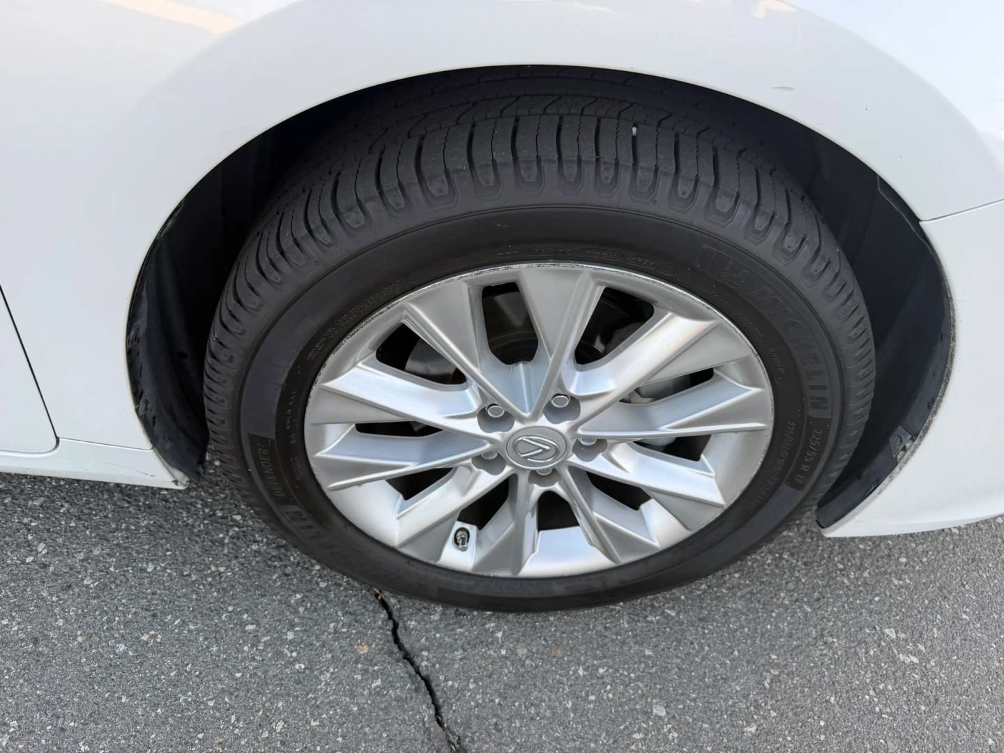 Used 2013 Lexus ES 300h w/ Luxury Pkg FWD image 32