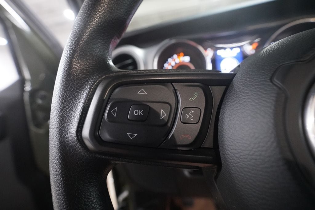Used 2021 Jeep Wrangler Sport AWD/4WD image 17