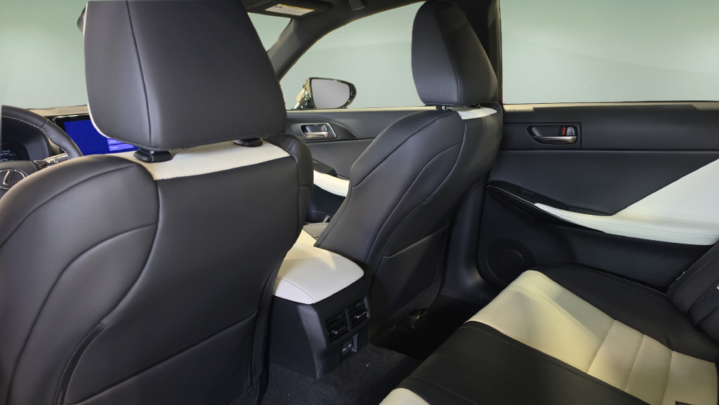 New 2026 Lexus IS 350 F Sport w/ Technology Package AWD/4WD image 18