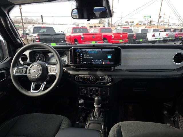 Used 2025 Jeep Wrangler Unlimited Sahara w/ Safety Group image 46