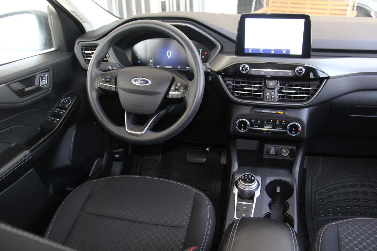 Used 2025 Ford Escape Active AWD/4WD image 9