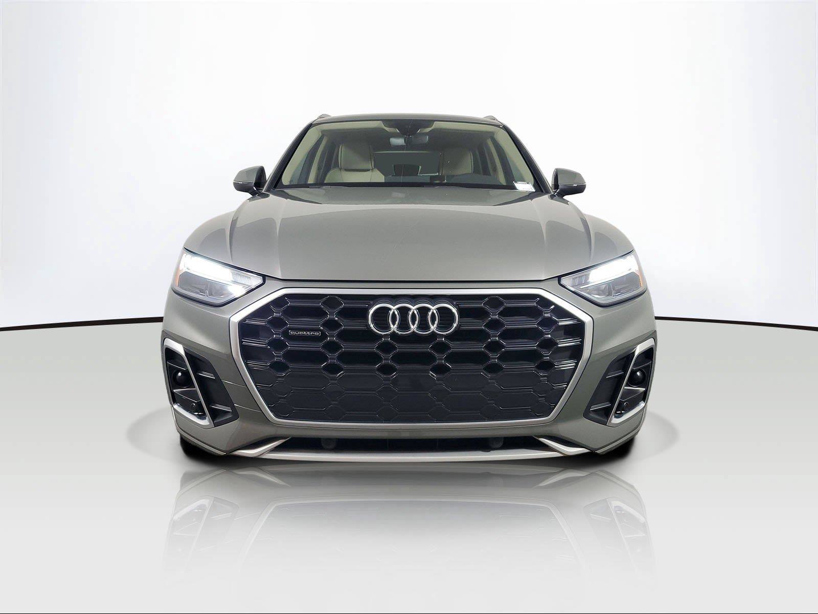 Used 2024 Audi Q5 2.0T Premium AWD/4WD image 2