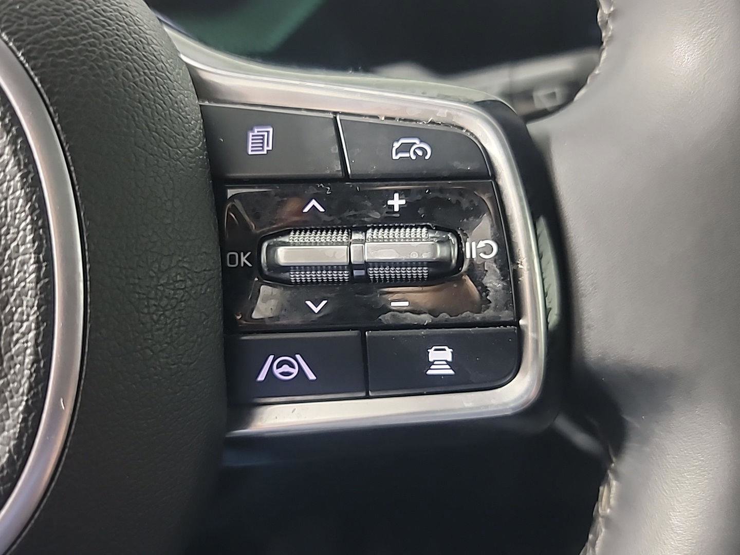 Used 2024 Kia Sorento X-Line EX image 26