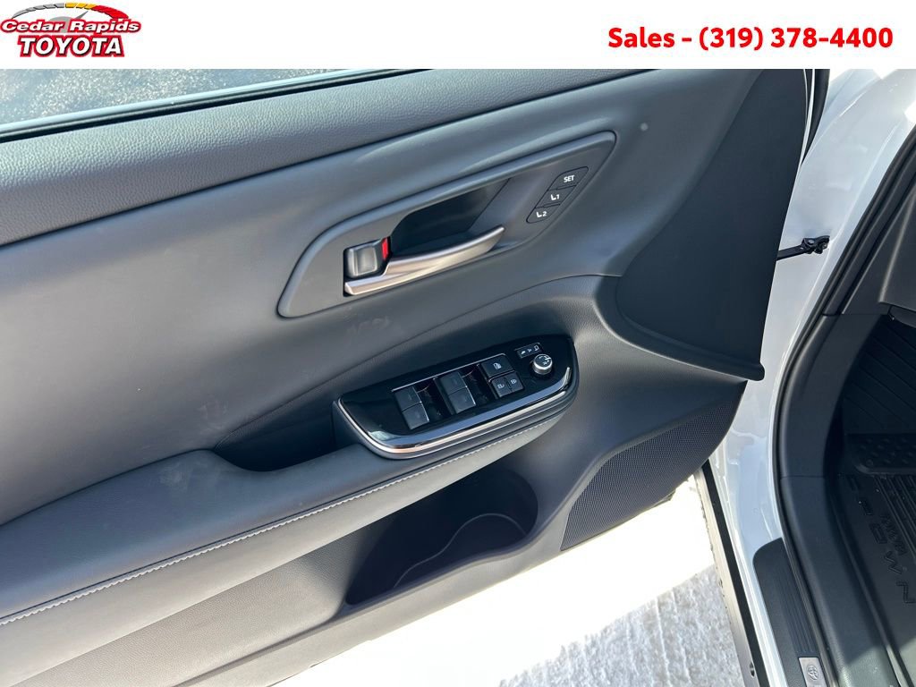 New 2026 Toyota Crown Signia Limited image 10