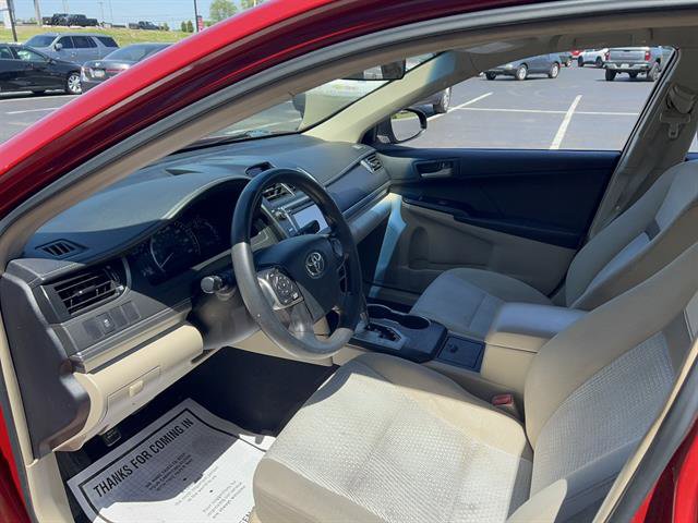 Used 2012 Toyota Camry LE FWD image 19