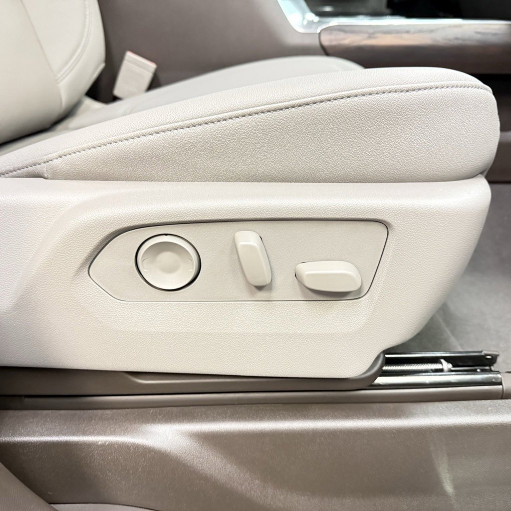 New 2026 GMC Sierra 2500 SLT image 15