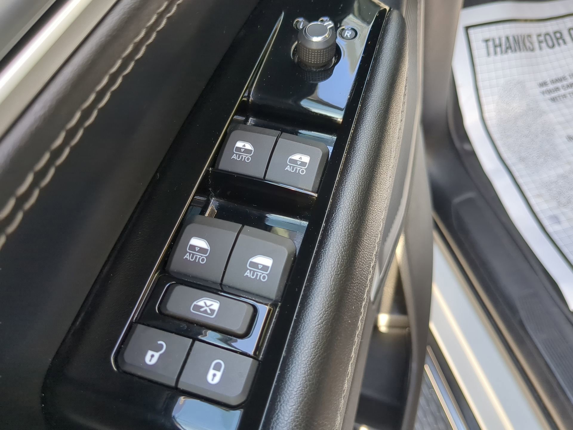 Used 2023 Jeep Wagoneer L Series III w/ Preferred Equipment Group image 47