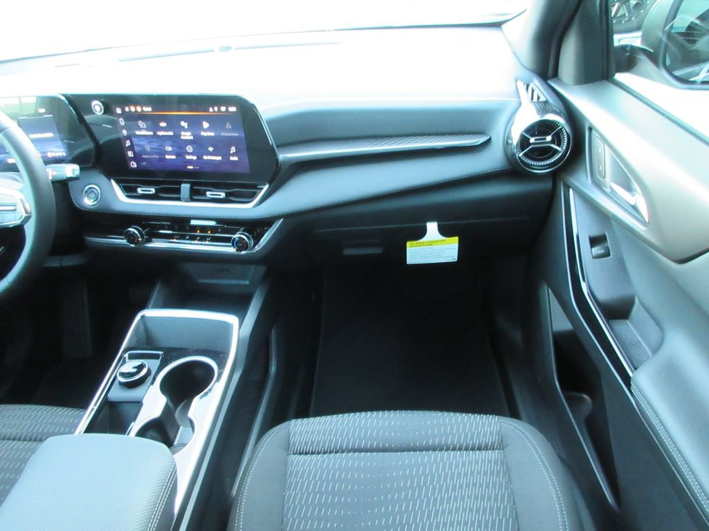 New 2026 Chevrolet Equinox LT w/ Safety and Technology Package AWD/4WD image 16