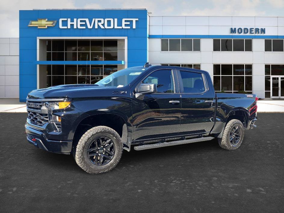 New 2026 Chevrolet Silverado 1500 Custom Trail Boss w/ LPO, Dark Essentials Package