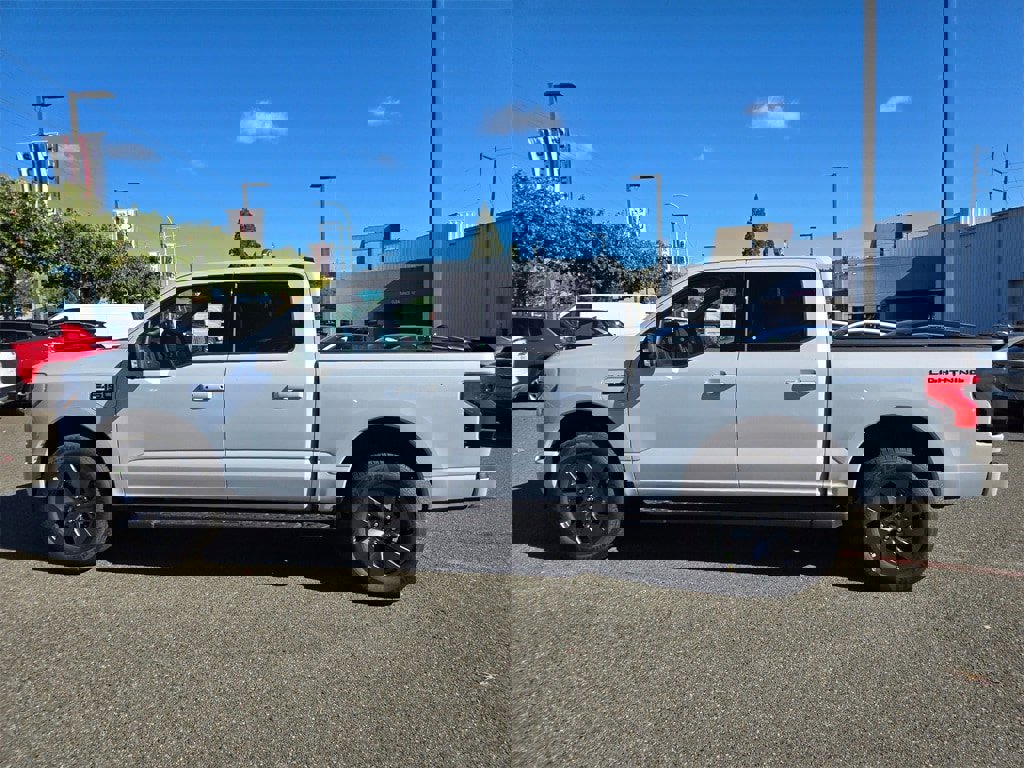 New 2025 Ford F150 Lightning Flash image 8