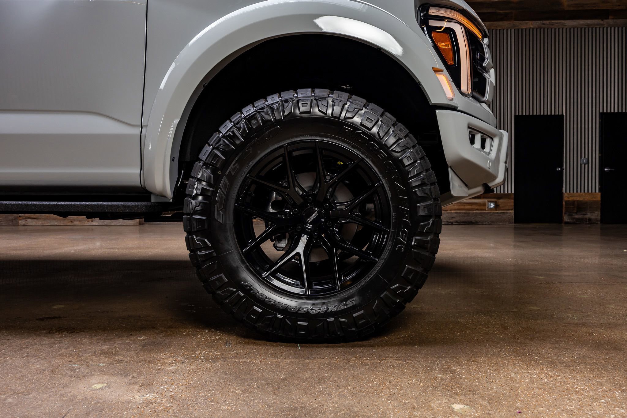 Used 2026 Ford F150 Raptor AWD/4WD image 12
