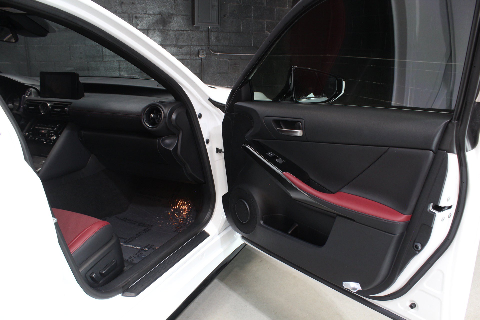 Used 2024 Lexus IS 350 F Sport RWD image 32