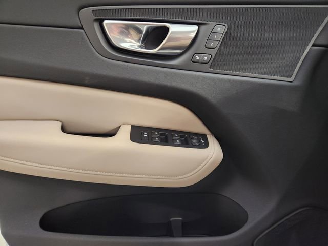 New 2026 Volvo XC60 B5 Core image 24