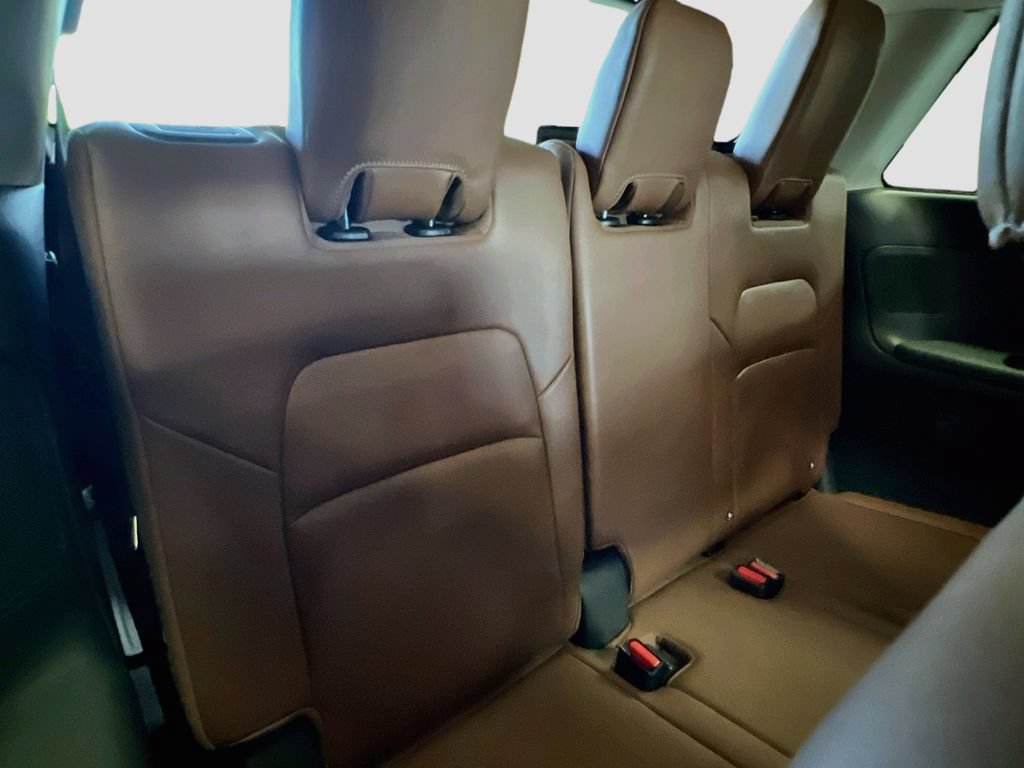 Used 2023 Nissan Pathfinder Platinum FWD image 28